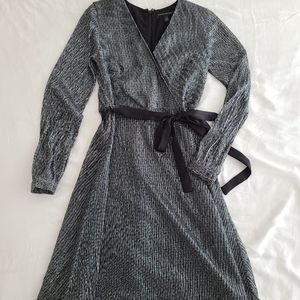 Banana Republic long sleeve metallic dress